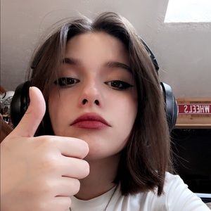 Meet your Posher, Chelsi